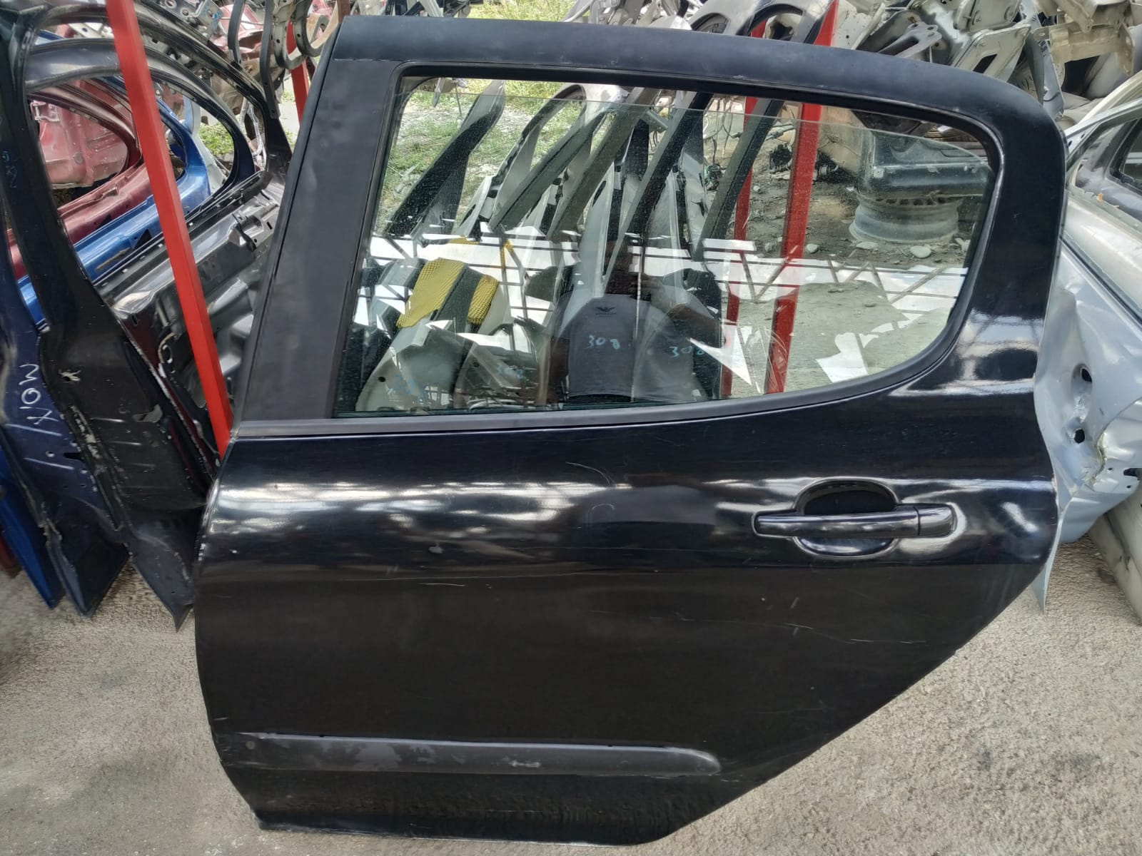 Peugeot 308  sol arka kapı